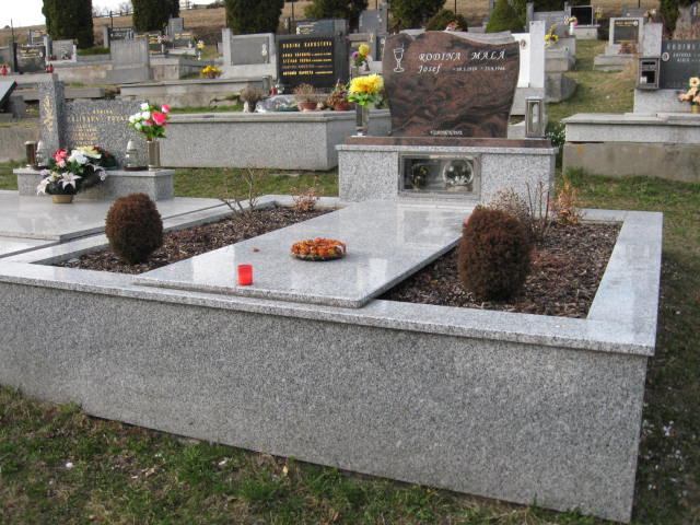pomniky-a-hroby