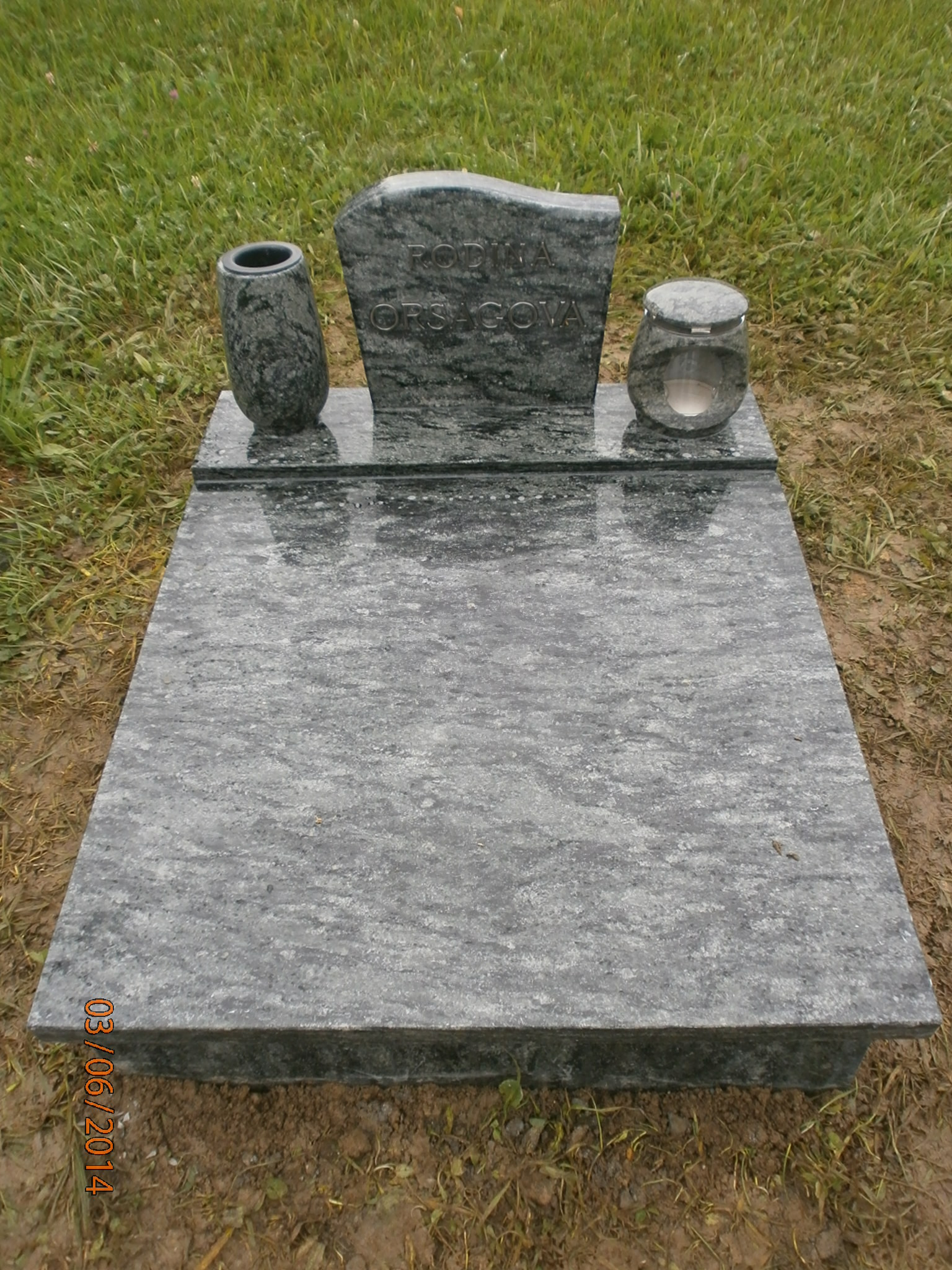 ukazka-urnove-hroby